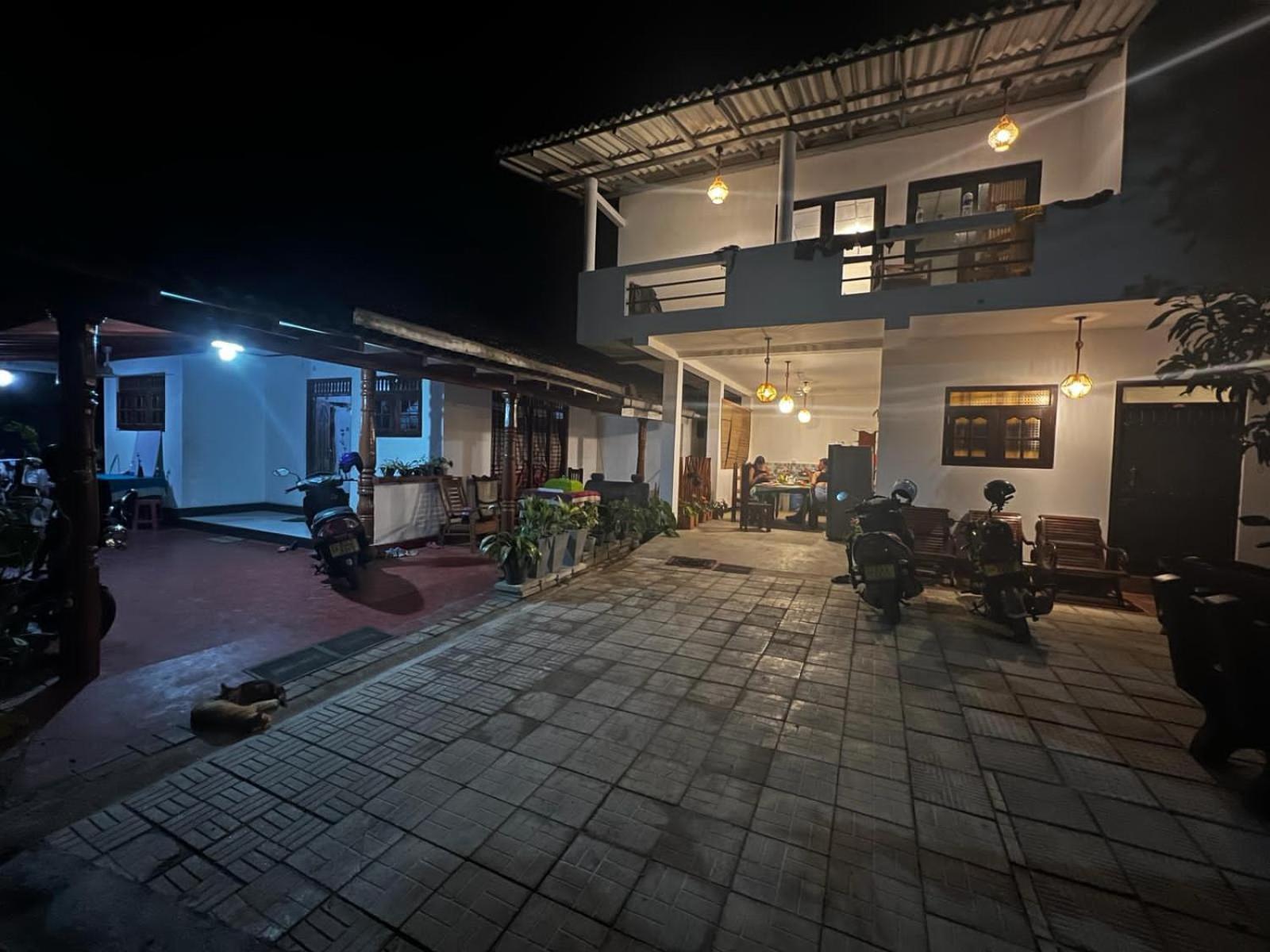 Little Villa Guest House Ahangama Esterno foto