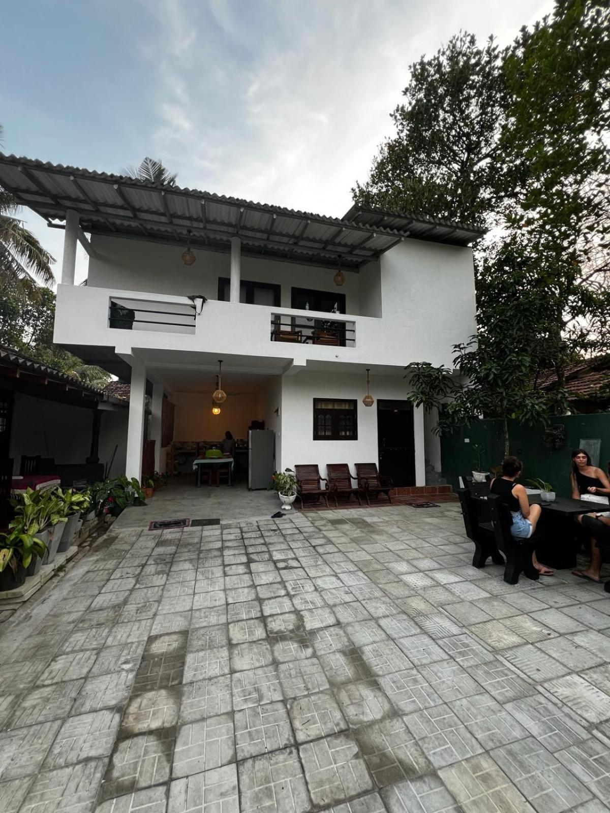 Little Villa Guest House Ahangama Esterno foto