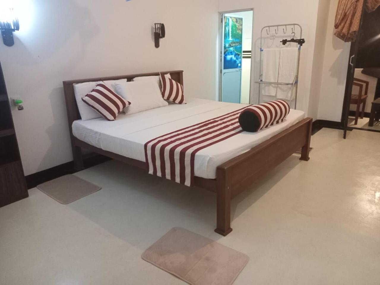 Little Villa Guest House Ahangama Esterno foto