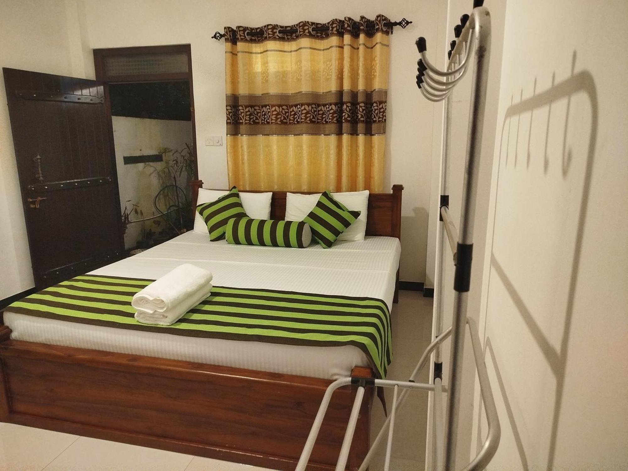 Little Villa Guest House Ahangama Esterno foto